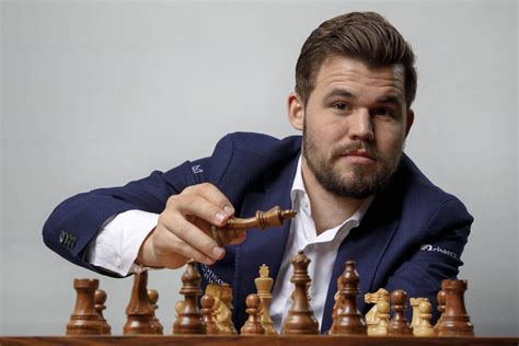 magnus carlsen world chess championship 2022